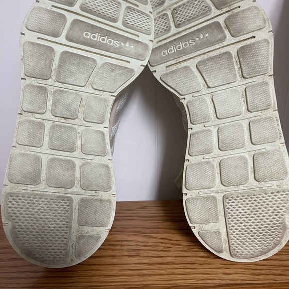 Adidas sneakers in mint green size 6US - Picture 6 of 7